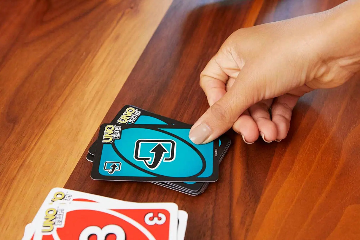 UNO FLIP! Family Card Game, with 112 Cards in a Sturdy Storage Tin, Great for 7 Year Olds and up (Amazon Exclusive)