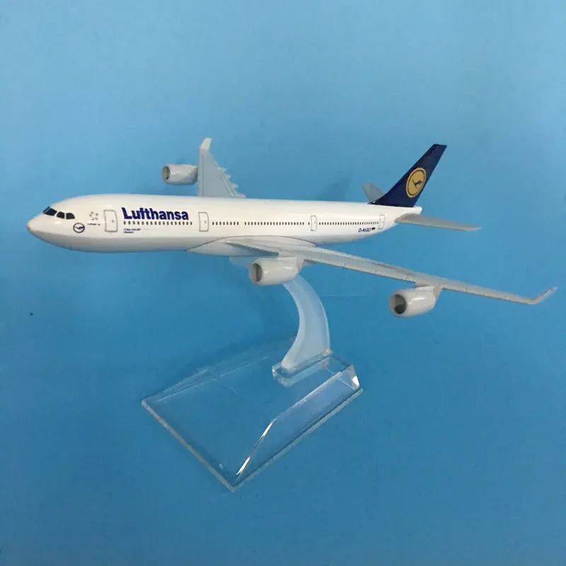 16Cm Lufthansa Airbus A340 Plane Model Airplane Model Airbus Aircraft Model 1:400 Diecast Metal Airplanes Plane Toy